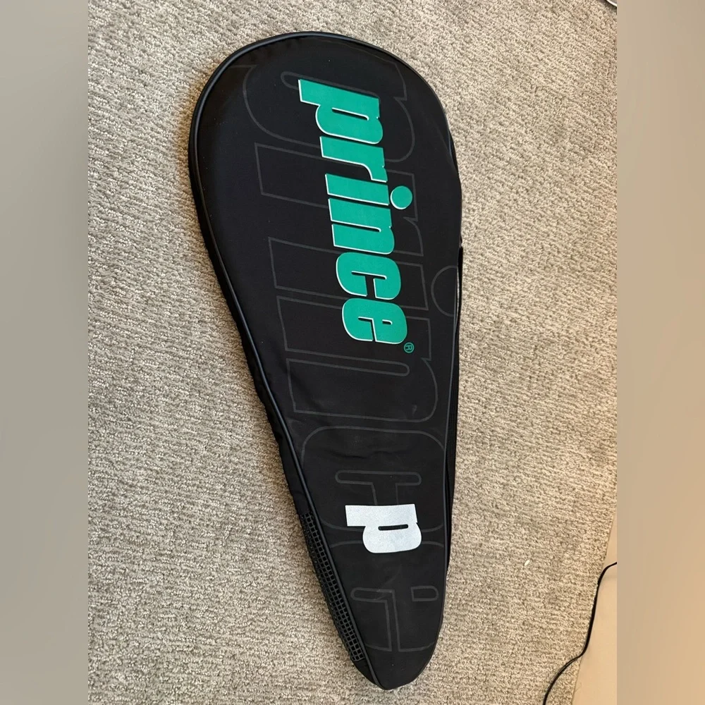 Tennis Racket - Picture 7 of 9